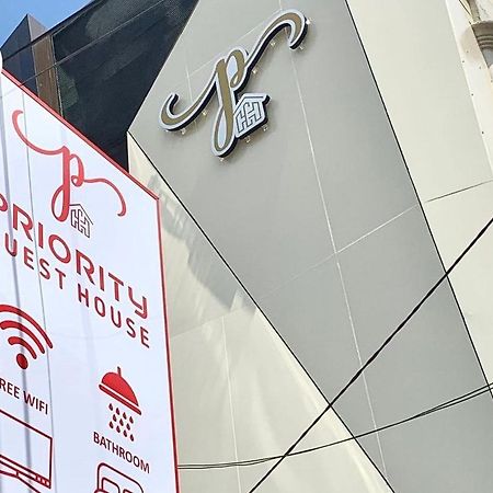 Priority Guest House Samarinda Εξωτερικό φωτογραφία